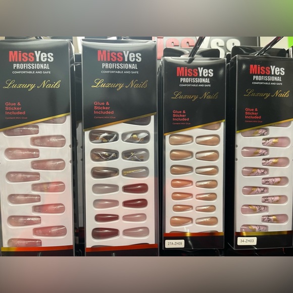MissYes Luxury Press On Nails - Picture 9 of 15